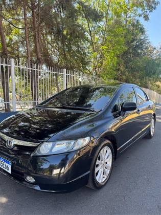 HONDA CIVIC 1.8 LXS 16V FLEX 4P MANUAL HONDA CIVIC 1.8 LXS 16V FLEX 4P MANUAL